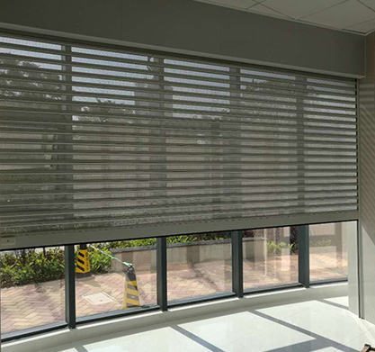 ���I�����T����չʾ